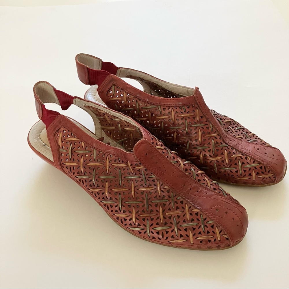 PIKOLINOS Red Pierced Leather Slingback Shoes. Size 38.